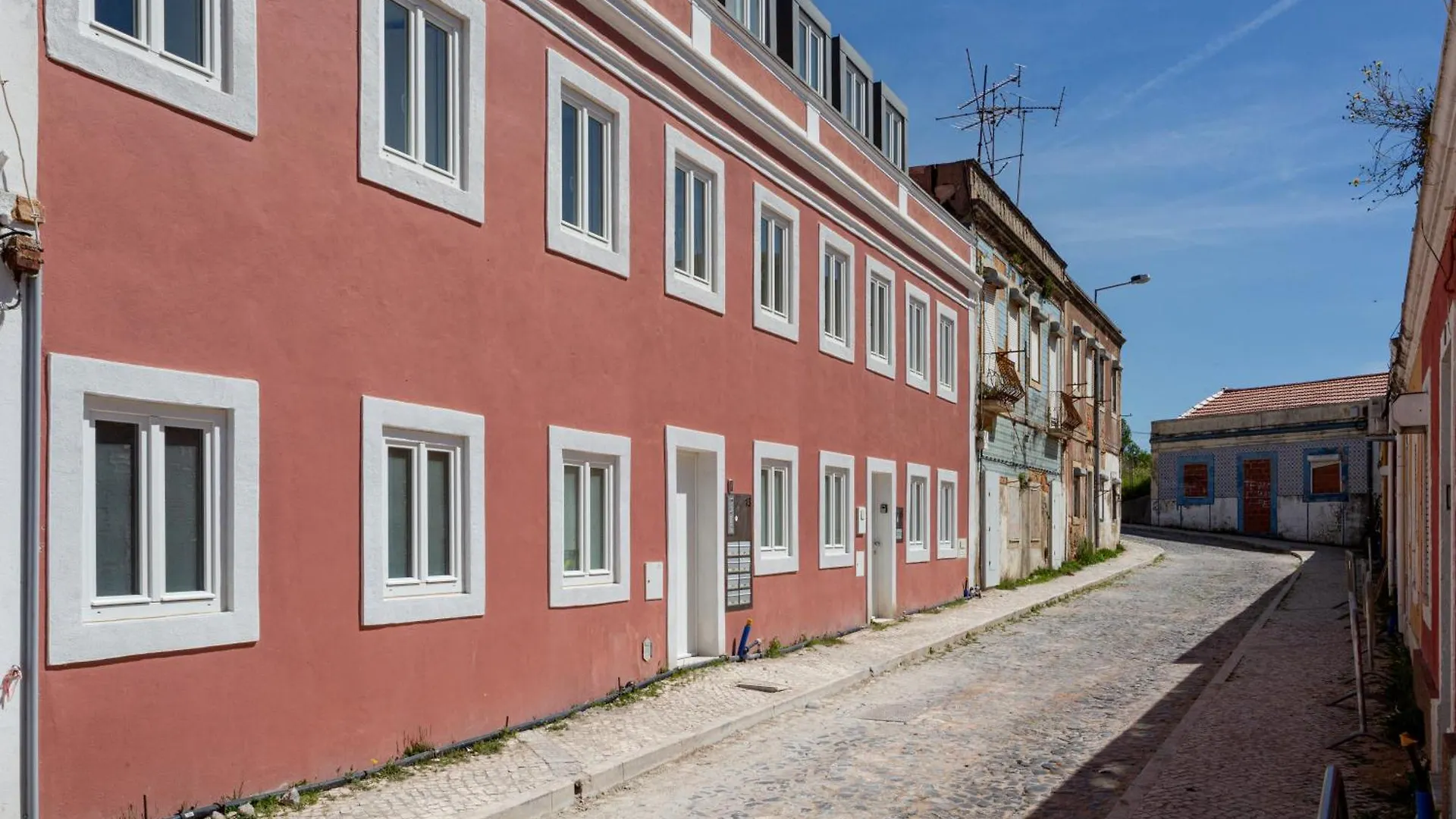 Charm Studio - Lisbon Getaway Portugal