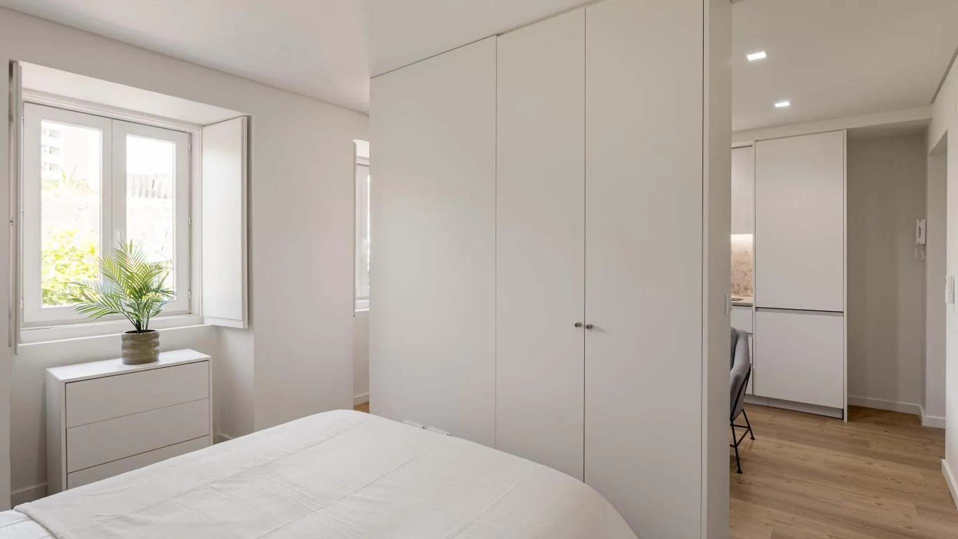 Apartment Charm Studio - Lisbon Getaway Portugal
